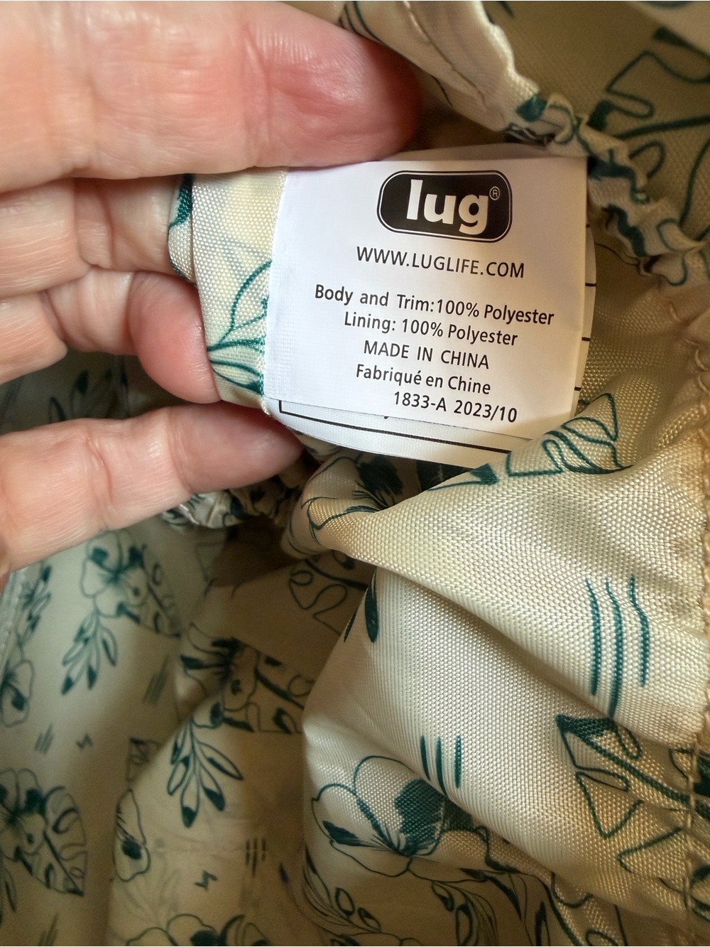 lug Teal Floral Quilted Tote Bag - Picture 12 of 15